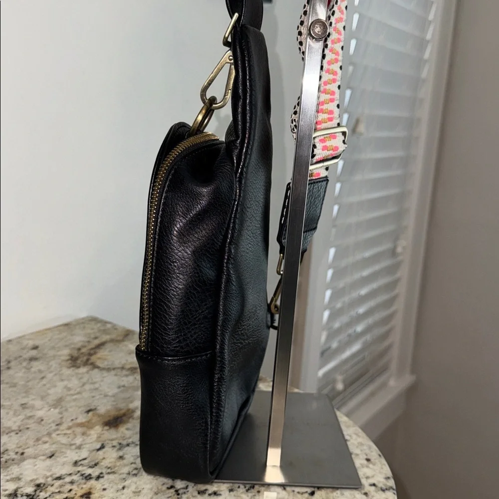 Anthropologie Urban Originals Liberty Sling Crossbody Bag - Picture 3 of 7